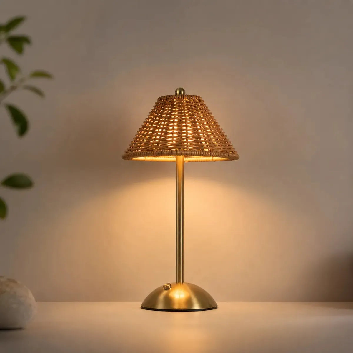 Imagem 1 de 10 de Abajur Luminária De Mesa Rattan Minimalista Zenlart